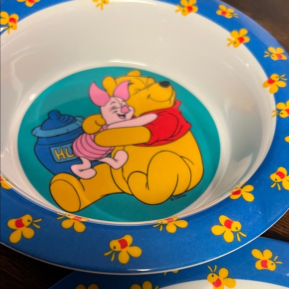 Disney  Trudeau Winnie the Pooh Dinnerware Set - Blue and Red - Picture 3 of 7